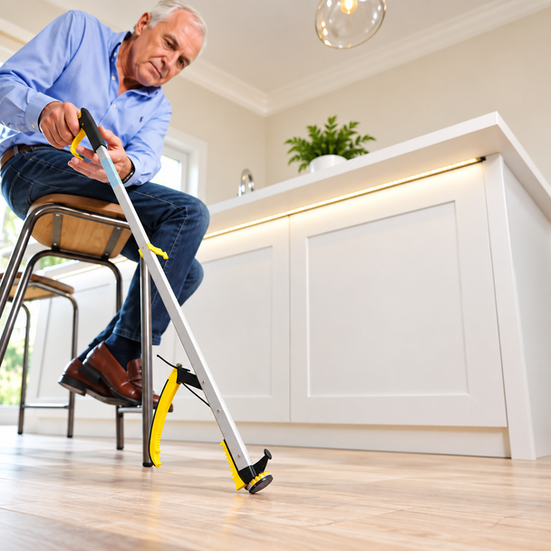 Classic Pro Handy Reacher Litter Picker Helping Hand 32" Reaching & Dressing Aid