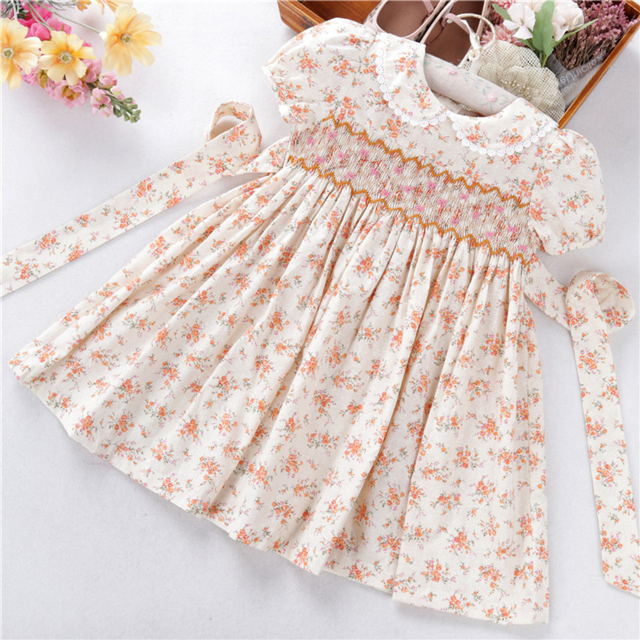 Hand Made Embroidery Smocked Dresses for Girl's Clothing Floral
