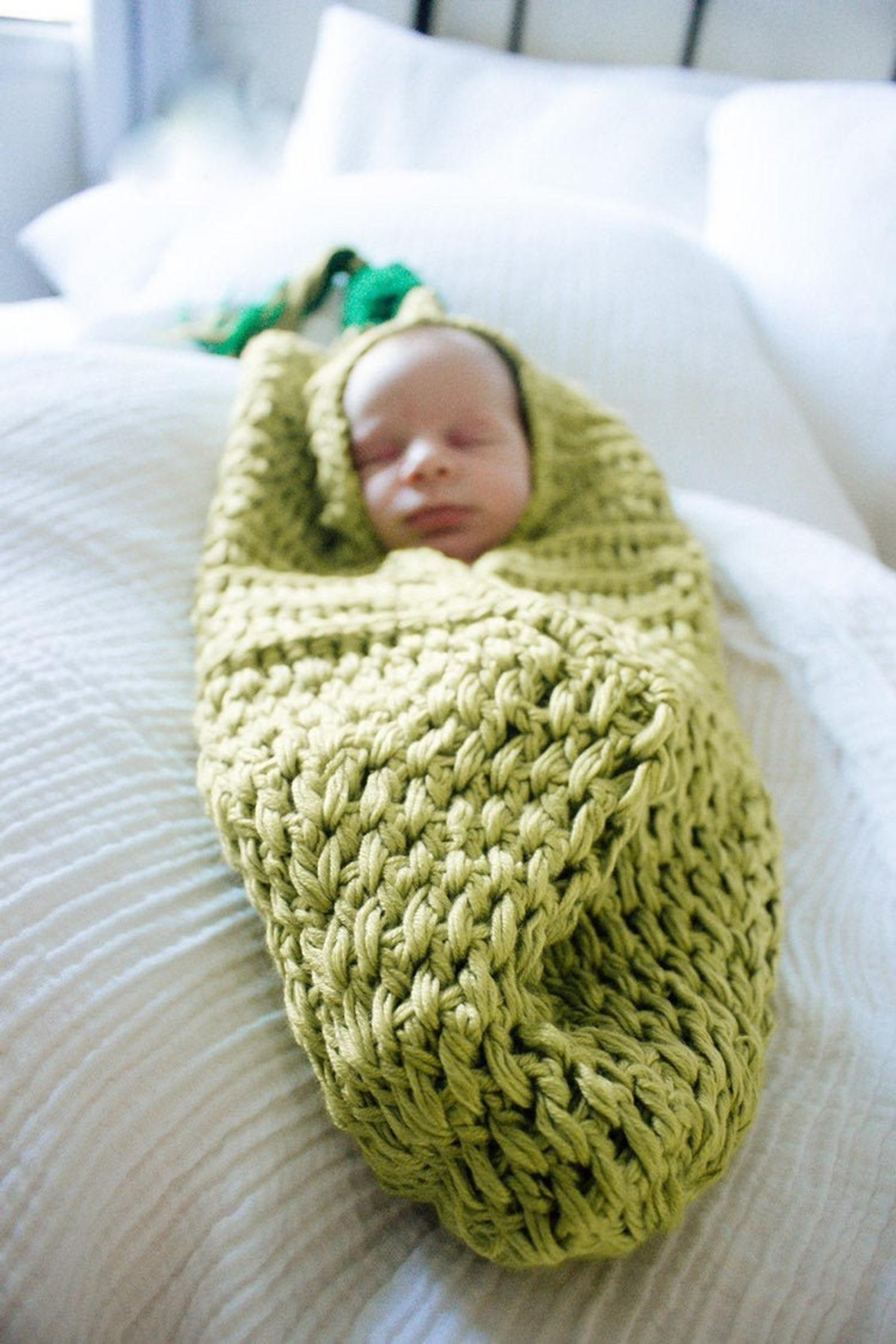 Crochet Pea Pod Themed Photography Prop