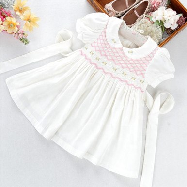 【完売品】サンサカエプチ　Laura smocked dress whitesmock__46772.1608692819.