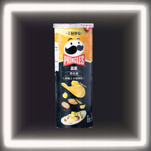 Pringles Black Truffle Velvet Mashed Potatoes Premium (Chips from Taiwan)
