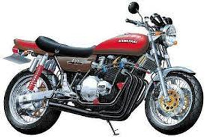 Aoshima # 5014 1/24 Kawasaki 900 ZIL GTO Red