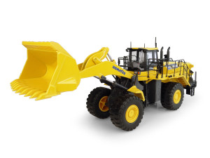 Universal Hobbies #UH8127 1:50 Scale Komatsu WA600-8 Wheel loader Diecast Replica Universal Hobbies #UH8127 1:50 Scale Komatsu WA600-8 Wheel loader Diecast Replica
