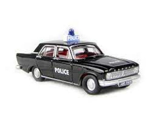 Hornby Skale Autos #R7022 1/76 Ford Zephyr-Police