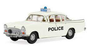 Hornby Skale Autos #R7024  1/76 Vauxhall Cresta Police-White