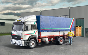Italeri #3939 1/24 Iveco Turbo Star 190-42 Canvas