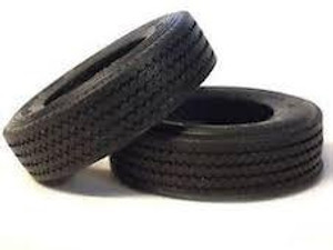 Italeri #3889 1/24 Truck Rubber Tyres Set of 8 Italeri #3889 1/24 Truck Rubber Tyres Set of 8