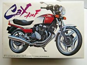 Aoshima #4164 1/12 1981 Honda CBX400F Aoshima #4164 1/12 1981 Honda CBX400F