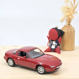Norev #188020 1/18 1989 Mazda MX-5-Red