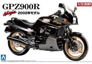 Aoshima #4287 1/12 2002 Kawasaki GPZ900R Ninja