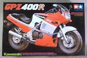Tamiya #14045 1/12 Kawasaki GPZ400R Tamiya #14045 1/12 Kawasaki GPZ400R