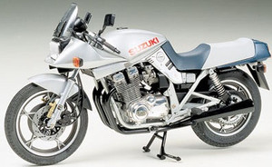 Tamiya #14010 1/12 Suzuki GSX1100s Katana Tamiya #14010 1/12 Suzuki GSX1100s Katana