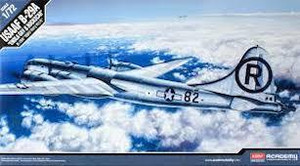 Academy #12528 1/72 USAAF B-29A "Enola Gay and Bockscar"