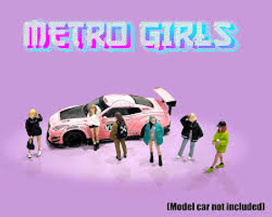American Diorama #24068 1/64 Metro Girls