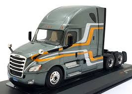 IXO #TR211 1/43 2018 Freightliner Cascadia  Metallic Grey