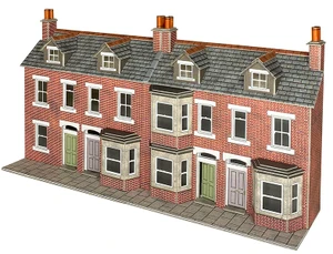 Metcalfe #PO302 00/HO Scale Low Relief Terraced House Fronts – Brick