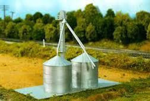 Rix Products #628-0707 N Gauge Grain Elevator Rix Products #628-0707 N Gauge Grain Elevator