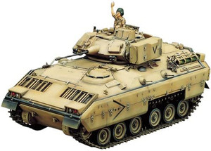 Academy #13237 1/35 M2 Bradley Academy #13237 1/35 M2 Bradley