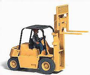 Classic Mini Metals #20247 HO 1950-1960s Forklift with Pallets Classic Mini Metals #20247 HO 1950-1960s Forklift with Pallets