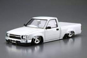 Aoshima #5949 1/24 1994 Toyota RN80 HiLux Custom Aoshima #5949 1/24 1994 Toyota RN80 HiLux Custom