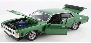 Oz Legends #CT32837CG 1/32 Ford Falcon XA RPO Sedan