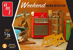 AMT #PP015 1/25 Weekend Wrenching Garage Set