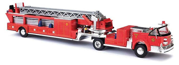 Busch #46031 HO 1968 American-LaFrance Fire Hook and Ladder Truck with Open Cab