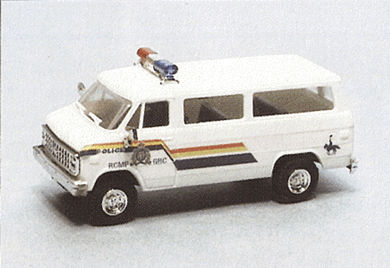 Trident #729-90296 HOChevrolet Personnel Van Emergency Police Vehicles - Royal Canadian Mounted Police