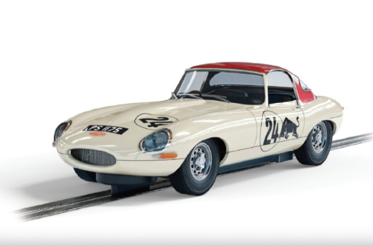 Scalextric  #C4232 1/32 Jaguar E-Type #24 Goodwood Revival Adrian Newey