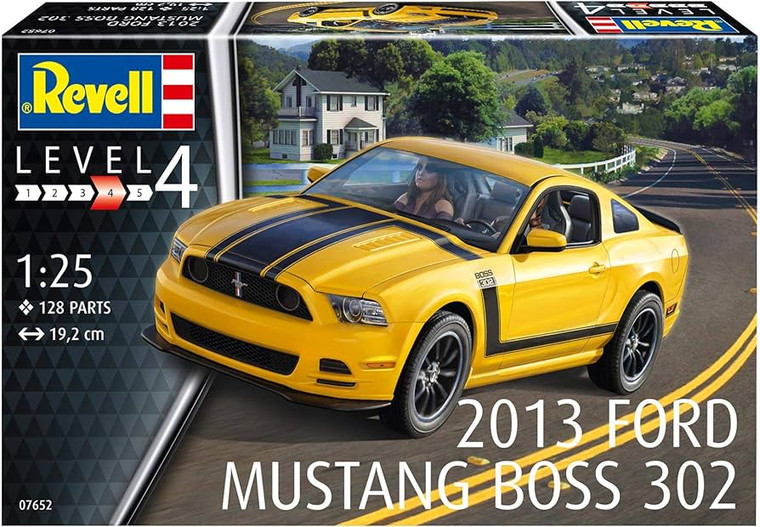 Revell #7652 1/25 MUSTANG 2013 BOSS 302