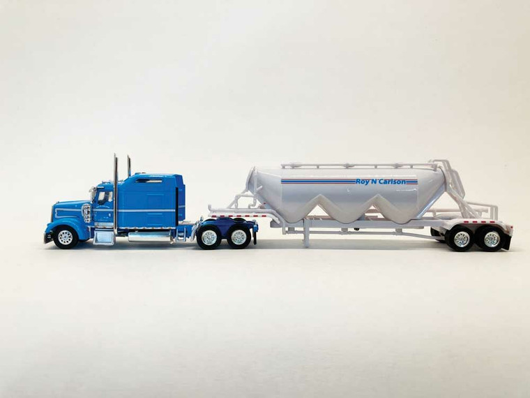 Trucks 'N' Stuff #734-SPEC031 Kenworth W900L Sleeper-Cab Tractor with Pneumatic Bulk Trailer