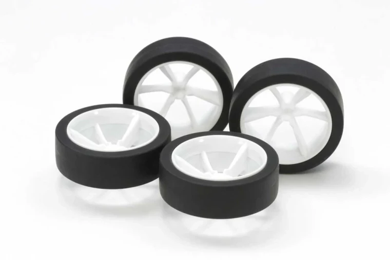 Tamiya #15511 Mini 4WD Large Diameter Low Height Tires & 6-Spoke Wheels