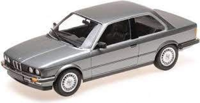 Minichamps #155 026006 1/18 1982 BMW 323i