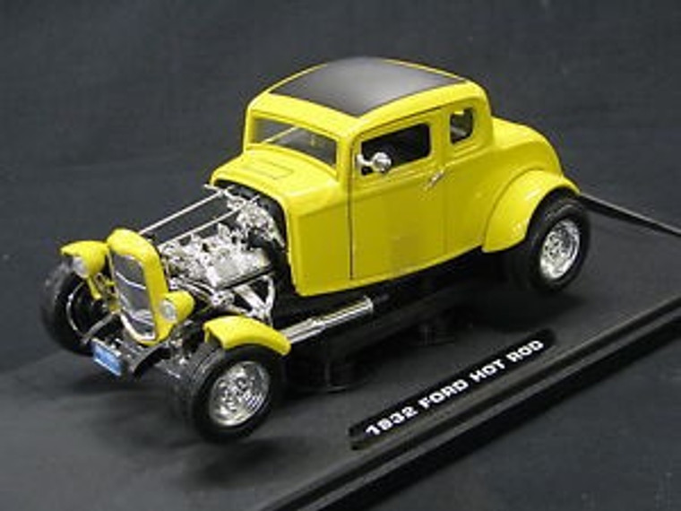 Motor Max #73172 1/18 1932 Ford Hot Rod