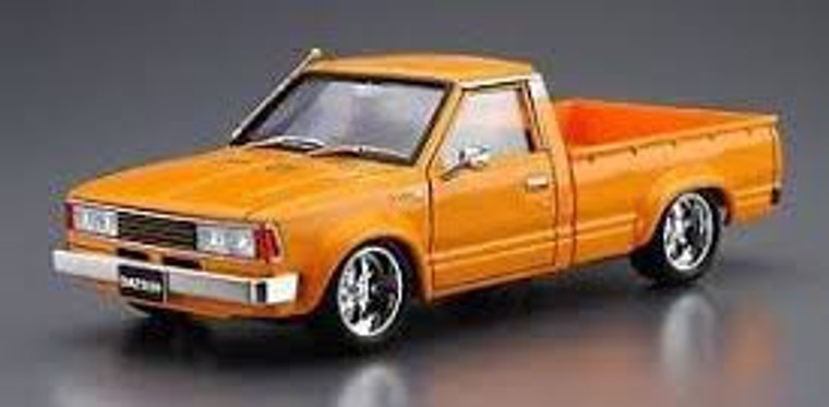 Aoshima #5840 1/24 Datsun 720 Custom Truck