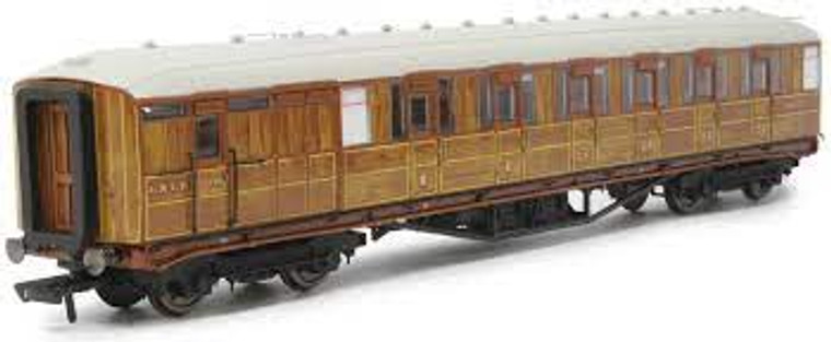 Hornby #R4333 OO LNER Teak Brake Coach