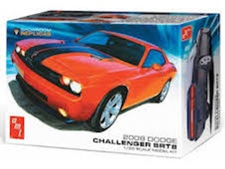 AMT #1075 1/25 2008 Dodge Challenger SRT8