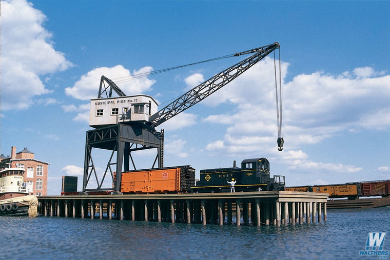 Walthers Cornerstone #933-3067 HO Pier and Traveling Crane Kitset