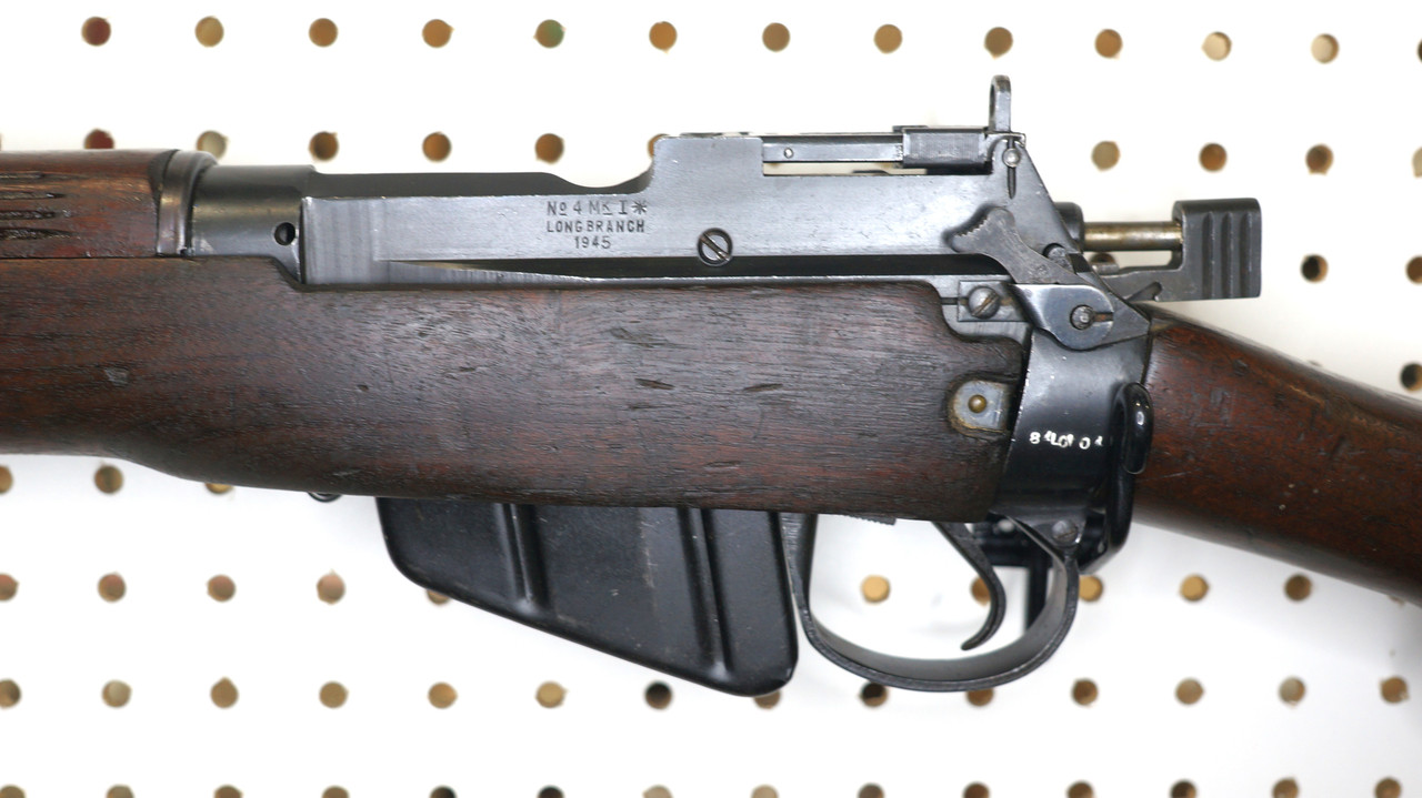 Lee Enfield No.4 Mk 1* - Long Branch 1945 CAD