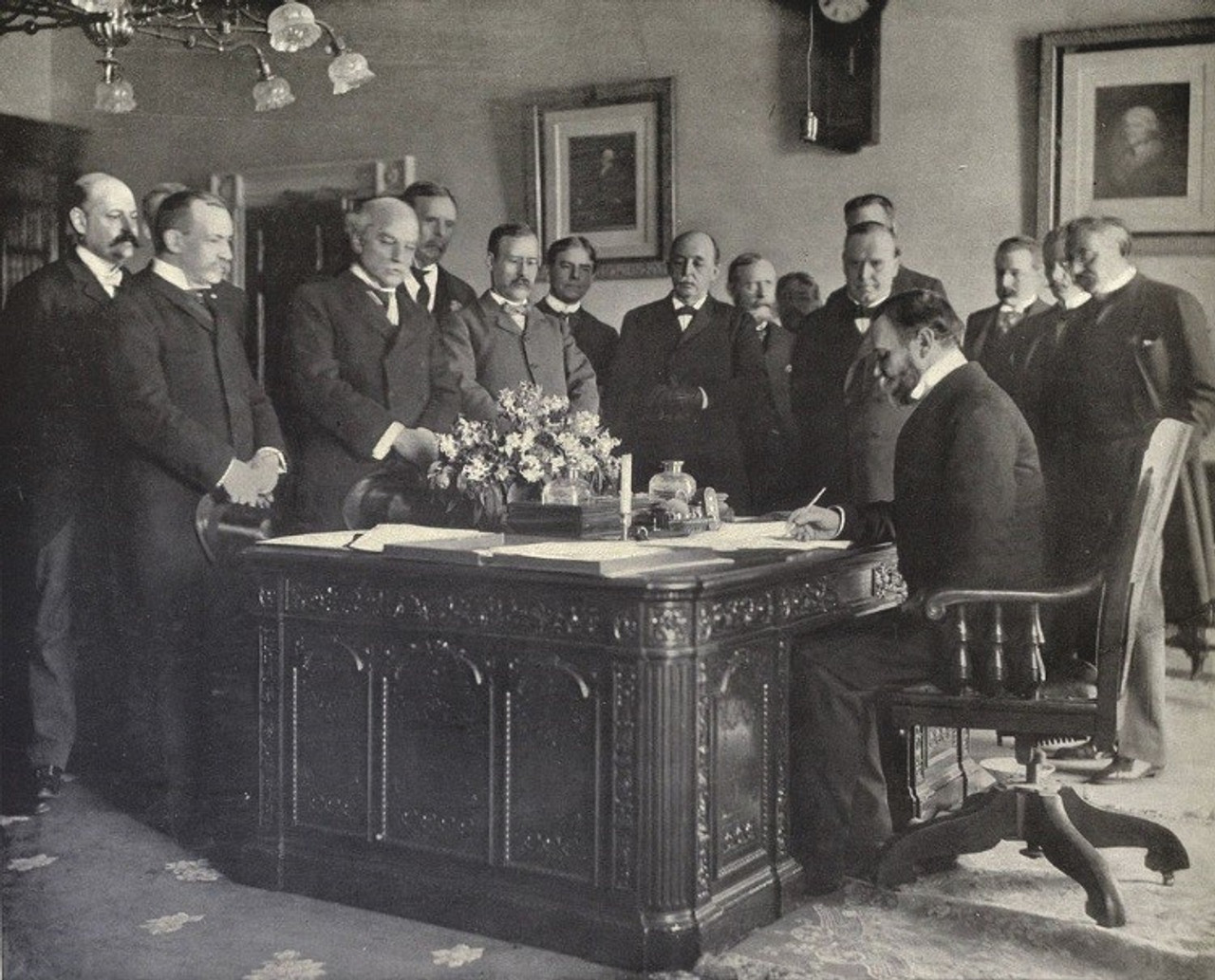 Signing the Treaty of Paris