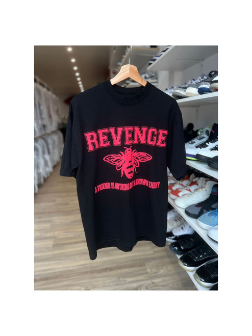 Revenge a Friend Shirt Black / Red (Pre-Owned)