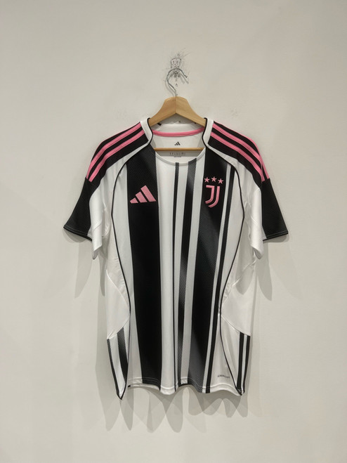 Adidas Juventus 2025/26 Home Jersey