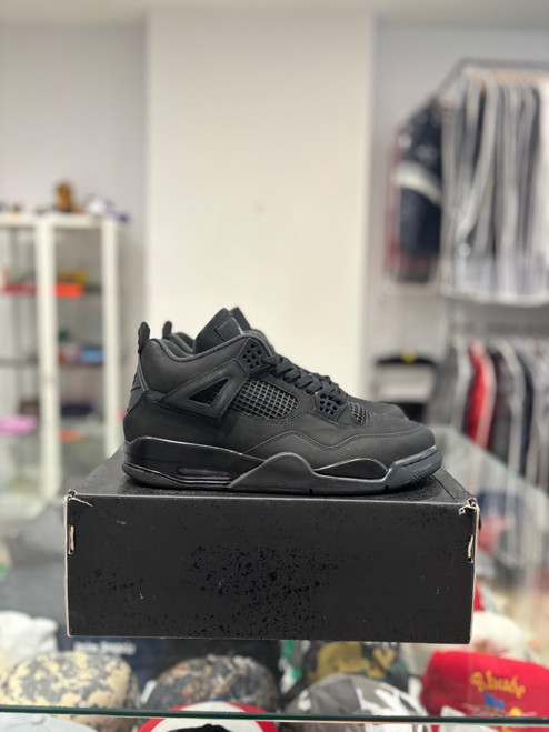 Jordan 4 Black Cat (2025) (Pre-Owned)