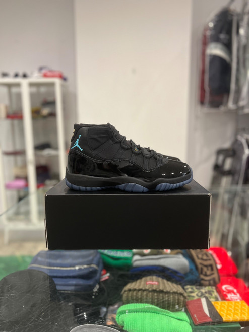 Jordan 11 Gamma Blue (2025) (Pre-Owned)