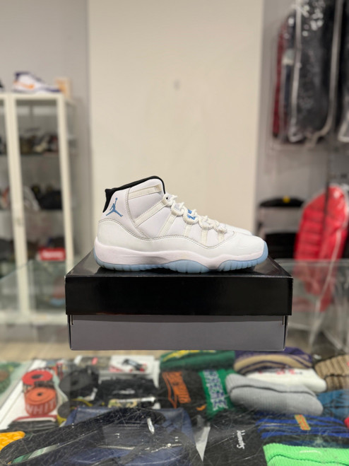 Jordan 11 Legend Blue (2024) (GS) (Pre-Owned)