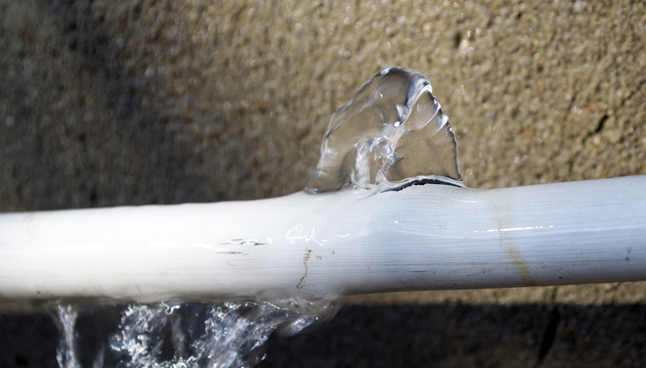 How do plumbing leaks affect crawlspaces? How do plumbing leaks affect crawlspaces?