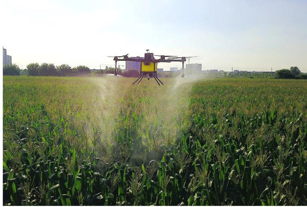 High-Performance Agricultural Spraying Drone – Efficient Crop Management Tool