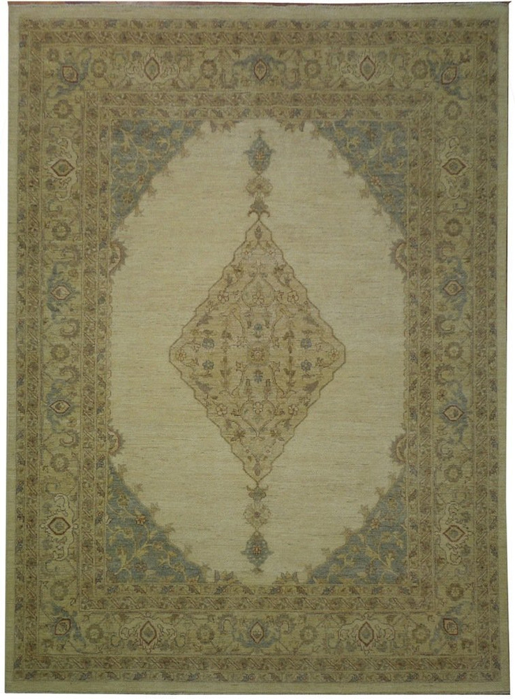 Chobi Peshawar Rug 8x11 Unique Medallion Chobi Peshawar Rug 8x11 Unique Medallion
