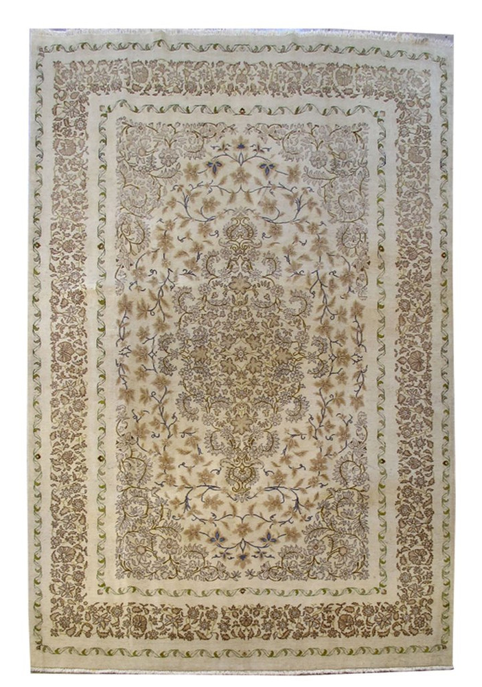 7 x 10 Persian Kashan Rug1