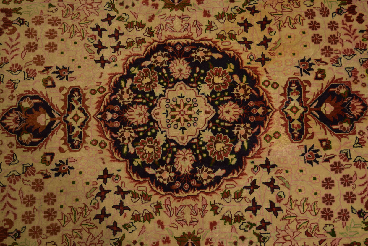 3 x 5 Oriental Handmade  Silk 300 LIN Rug